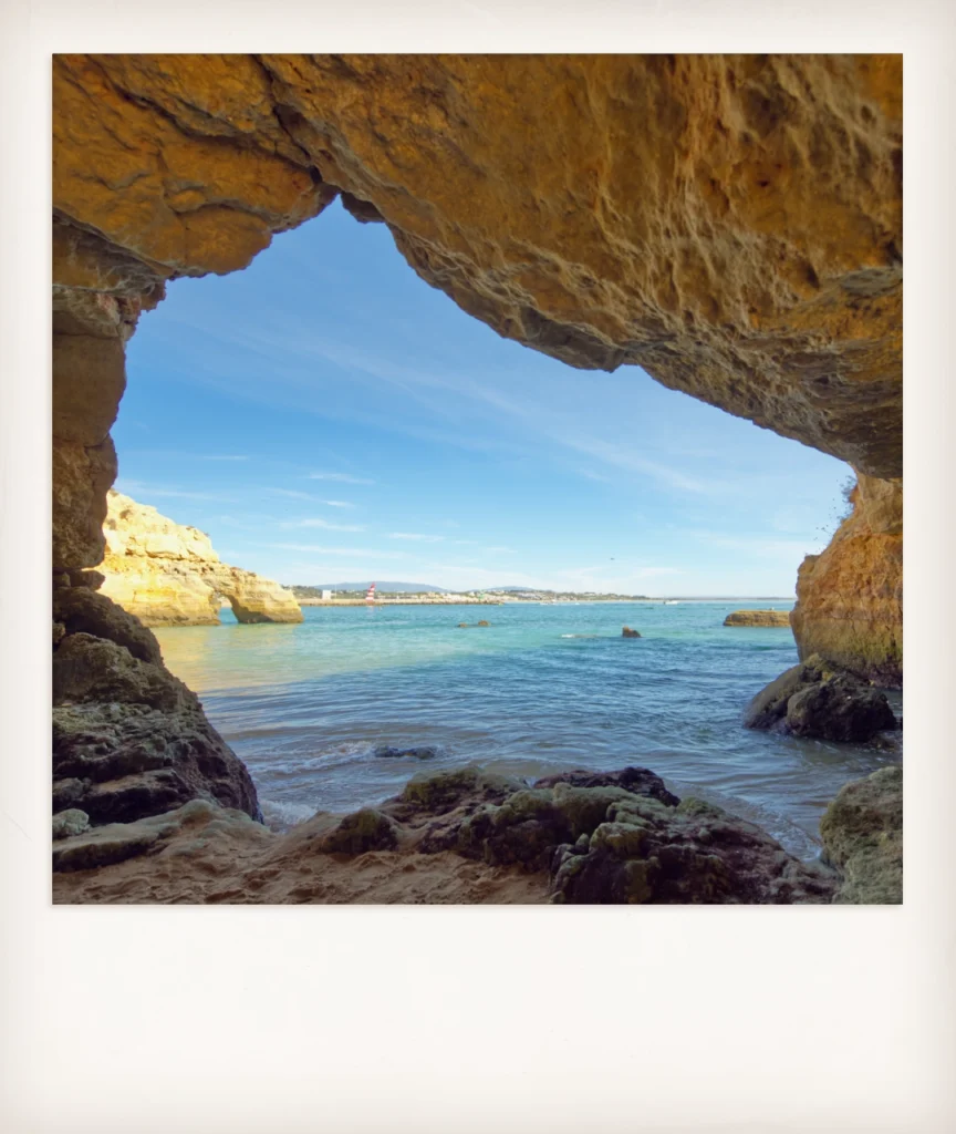 Polaroid Praia dos Estudantes Lagos Portugal &bull; Maga de Santos ⍟ Nutrición